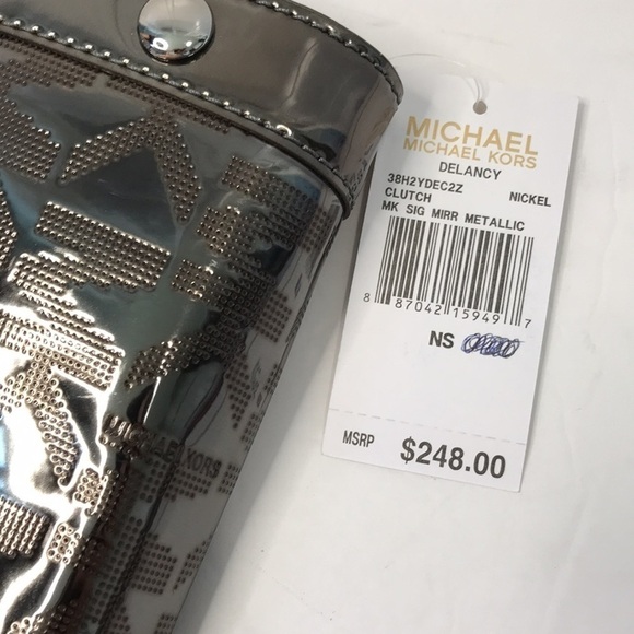 Price is firm New MICHAEL KORS Dark Silver Metallic Mirror Delancy Clutch
